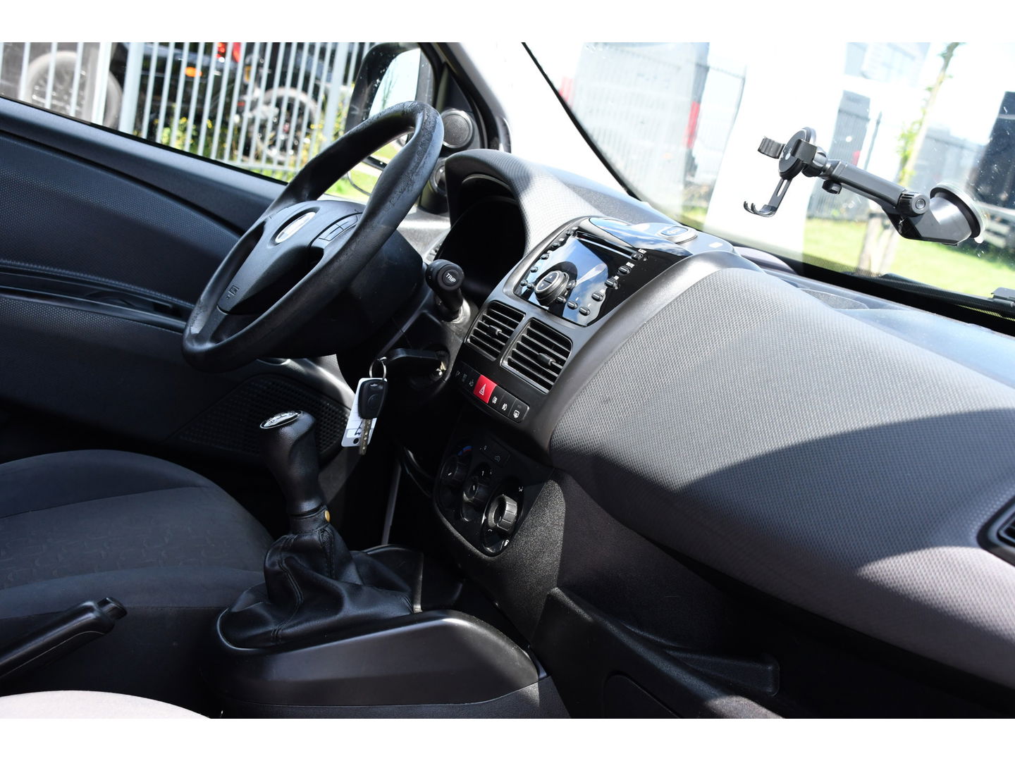Fiat Dobló Cargo 1.3 MultiJet SX Sensoren, Airco, Trekhaak, 90PK, radio, Uniek!