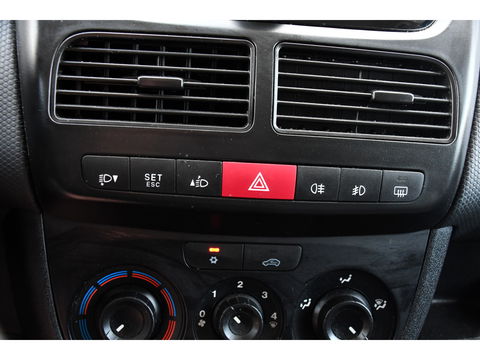 Fiat Dobló Cargo 1.3 MultiJet SX Sensoren, Airco, Trekhaak, 90PK, radio, Uniek!
