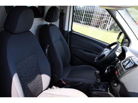 Fiat Dobló Cargo 1.3 MultiJet SX Sensoren, Airco, Trekhaak, 90PK, radio, Uniek!