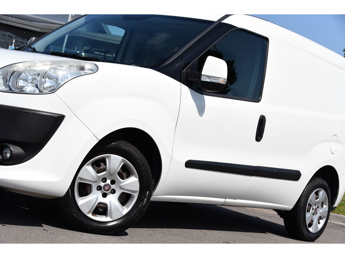Fiat Dobló Cargo 1.3 MultiJet SX Sensoren, Airco, Trekhaak, 90PK, radio, Uniek!