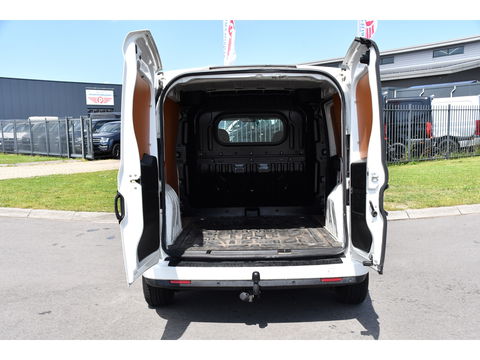Fiat Dobló Cargo 1.3 MultiJet SX Sensoren, Airco, Trekhaak, 90PK, radio, Uniek!