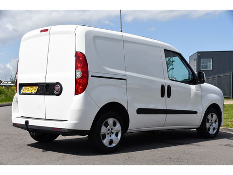 Fiat Dobló Cargo 1.3 MultiJet SX Sensoren, Airco, Trekhaak, 90PK, radio, Uniek!