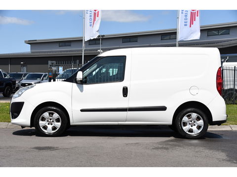 Fiat Dobló Cargo 1.3 MultiJet SX Sensoren, Airco, Trekhaak, 90PK, radio, Uniek!