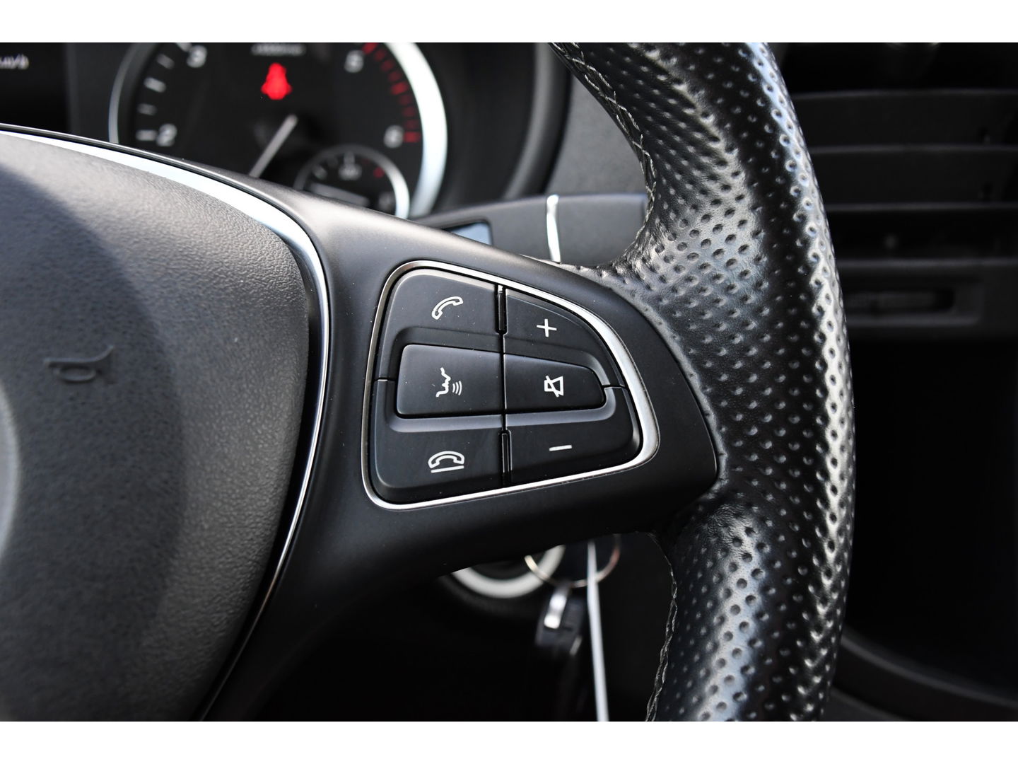 Mercedes-Benz Vito 114 CDI Lang DC Black Edition Camera, Cruise, Carplay, 190PK, Automaat, 2 x Schuifdeur, Leder, LED, Uniek!