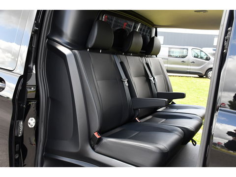 Mercedes-Benz Vito 114 CDI Lang DC Black Edition Camera, Cruise, Carplay, 190PK, Automaat, 2 x Schuifdeur, Leder, LED, Uniek!