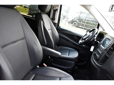 Mercedes-Benz Vito 114 CDI Lang DC Black Edition Camera, Cruise, Carplay, 190PK, Automaat, 2 x Schuifdeur, Leder, LED, Uniek!