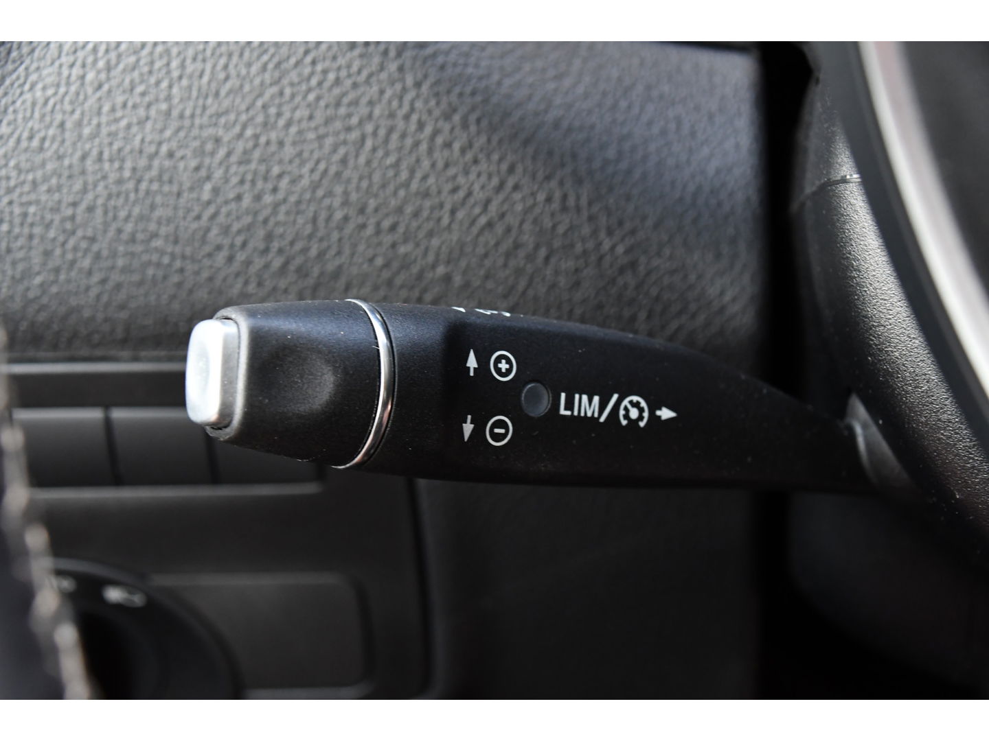 Mercedes-Benz Vito 114 CDI Lang DC Black Edition Camera, Cruise, Carplay, 190PK, Automaat, 2 x Schuifdeur, Leder, LED, Uniek!