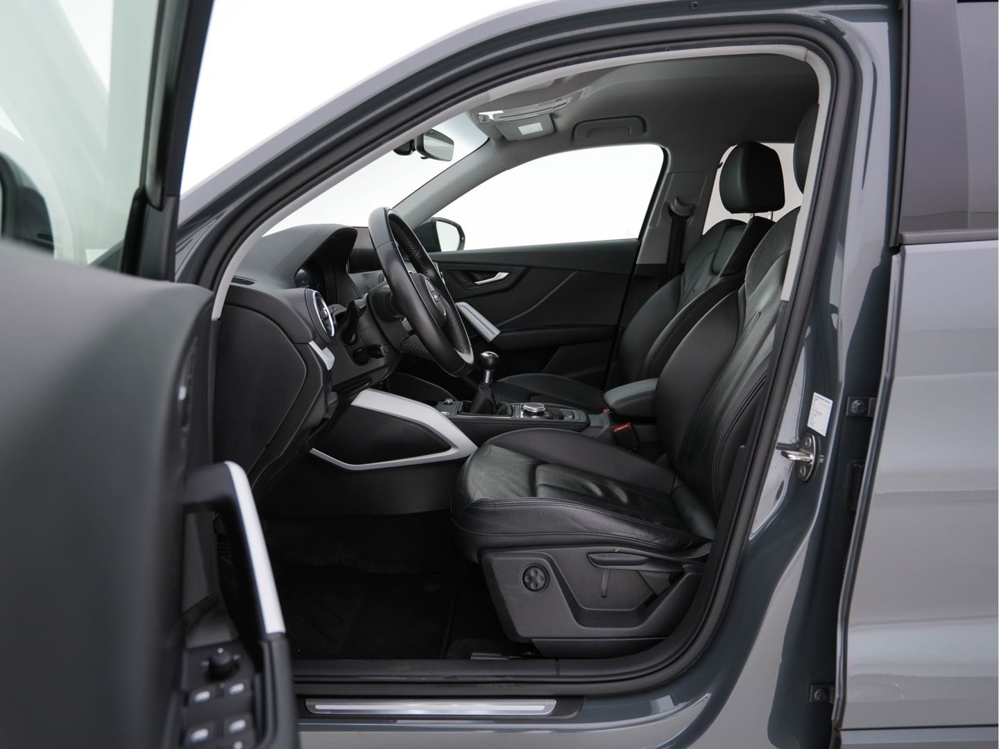 Audi Q2 30 TDI S Edition *DIGI-COCKPIT | LUXURY-LEATHER | NAVI-FULLMAP | CAMERA | KEYLESS | COMFORT-SEATS | HEATED-SEATS | ECC | PDC | CRUISE | 18''ALU*