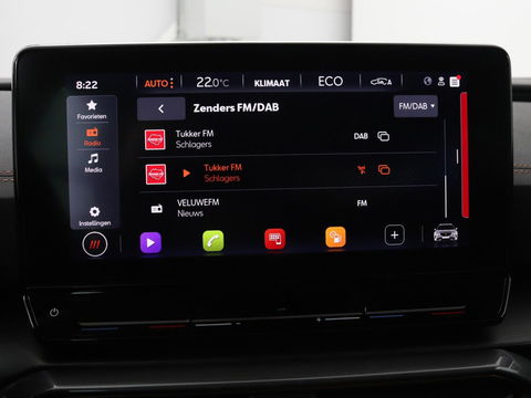 CUPRA Formentor 1.4 e-Hybrid | Adaptive cruise | Stuurverwarming | Full LED | Sportstoelen | Keyless | Climate control | Parkeerhulp | DAB | Sfeerverlichting | PHEV