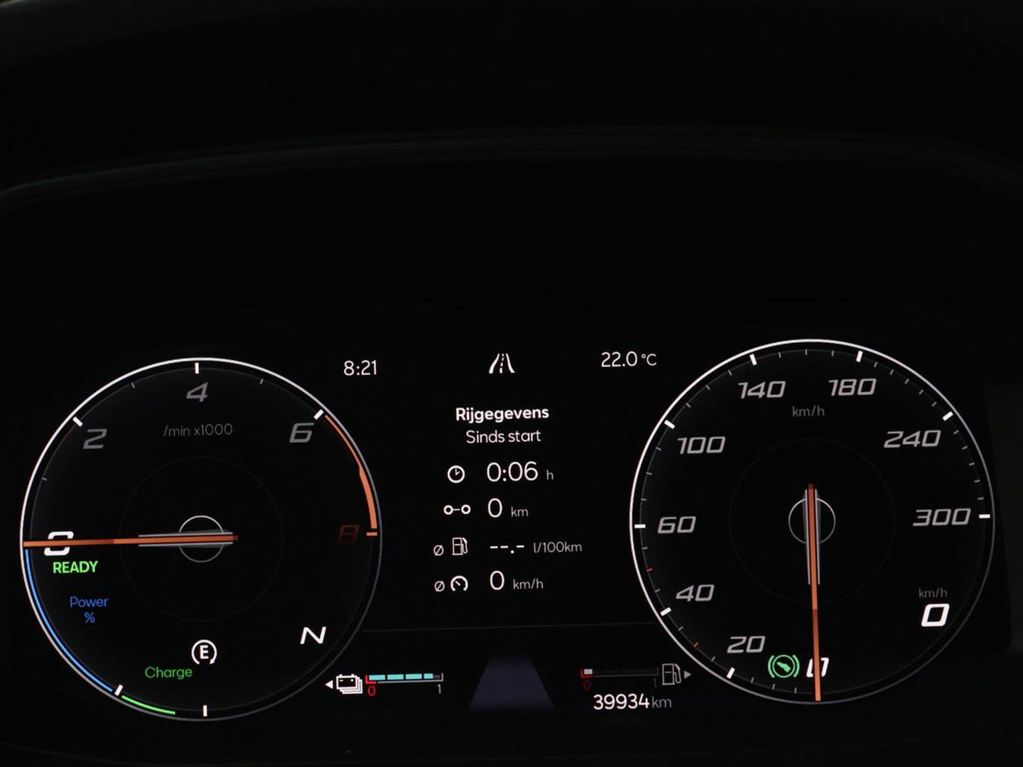 CUPRA Formentor 1.4 e-Hybrid | Adaptive cruise | Stuurverwarming | Full LED | Sportstoelen | Keyless | Climate control | Parkeerhulp | DAB | Sfeerverlichting | PHEV