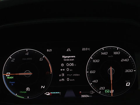 CUPRA Formentor 1.4 e-Hybrid | Adaptive cruise | Stuurverwarming | Full LED | Sportstoelen | Keyless | Climate control | Parkeerhulp | DAB | Sfeerverlichting | PHEV