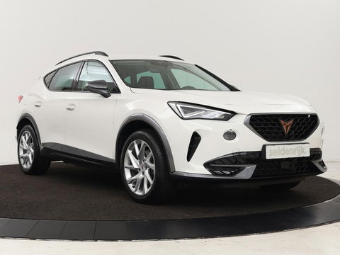 CUPRA Formentor 1.4 e-Hybrid | Adaptive cruise | Stuurverwarming | Full LED | Sportstoelen | Keyless | Climate control | Parkeerhulp | DAB | Sfeerverlichting | PHEV