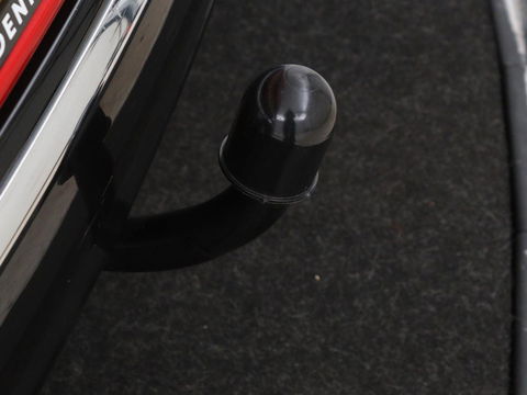 Renault Clio 0.9 TCe Limited | Trekhaak | Camera | Navigatie | Cruise control | Airco | Bluetooth | Parkeerhulp | Getint glas | DAB
