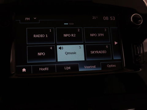Renault Clio 0.9 TCe Limited | Trekhaak | Camera | Navigatie | Cruise control | Airco | Bluetooth | Parkeerhulp | Getint glas | DAB