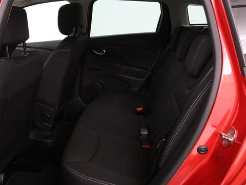 Renault Clio 0.9 TCe Limited | Trekhaak | Camera | Navigatie | Cruise control | Airco | Bluetooth | Parkeerhulp | Getint glas | DAB