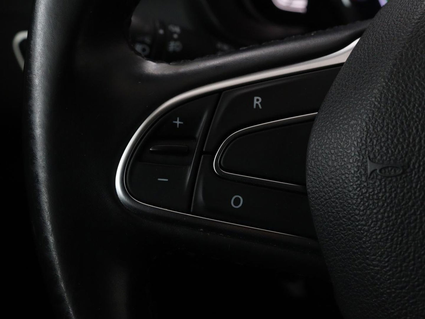 Renault Kadjar 1.3 TCe Zen | Automaat | Stoelverwarming | Trekhaak | Navigatie | Climate control | Keyless | Parkeerhulp | Cruise control