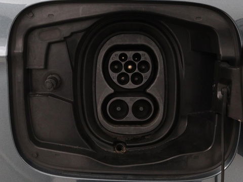 Škoda Enyaq iV 60 | Trekhaak | Camera | Sfeerverlichting | Carplay | Full LED | Navigatie | Cruise control | Bluetooth | Parkeerhulp | DAB