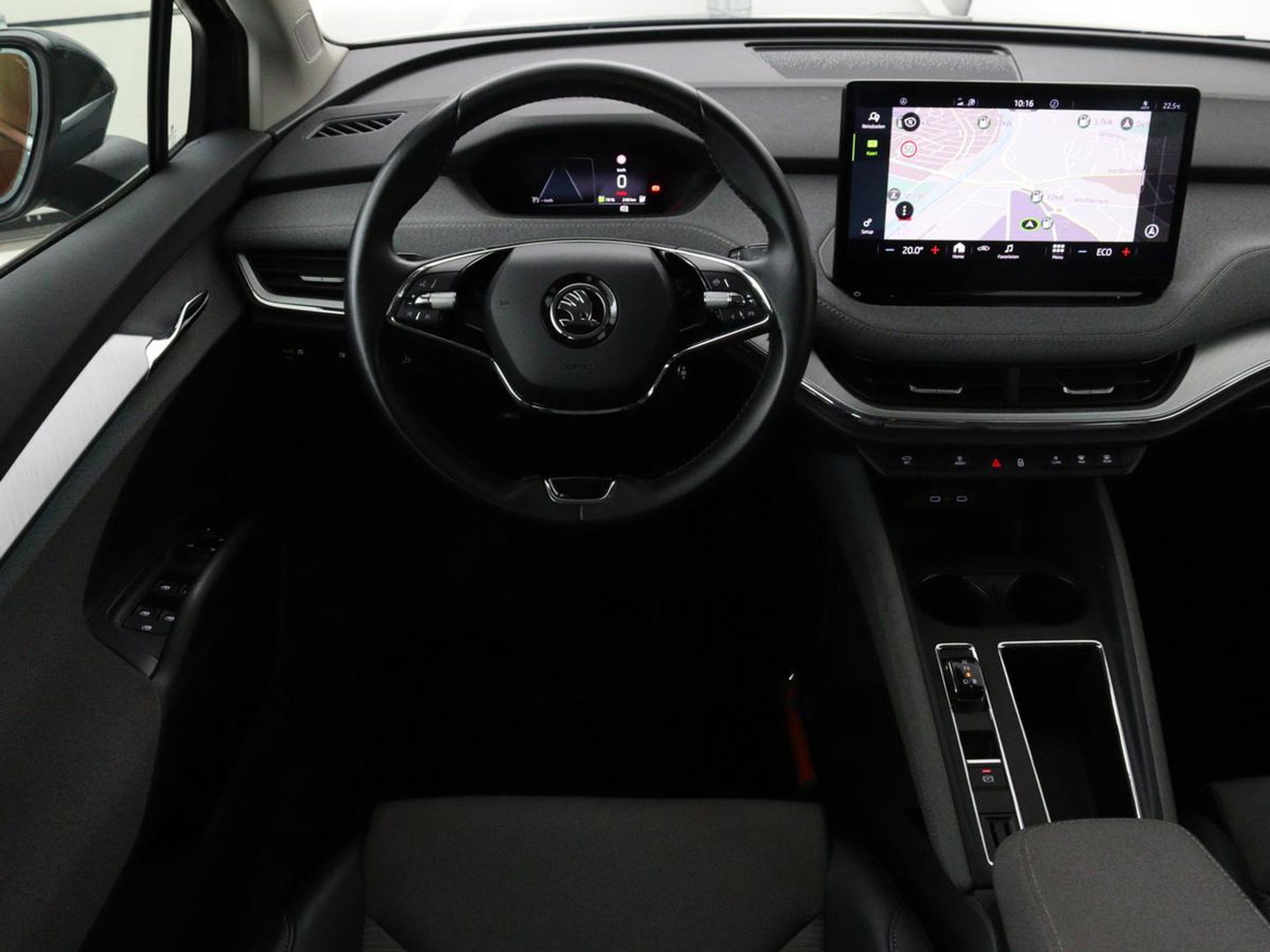 Škoda Enyaq iV 60 | Trekhaak | Camera | Sfeerverlichting | Carplay | Full LED | Navigatie | Cruise control | Bluetooth | Parkeerhulp | DAB