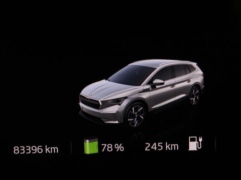 Škoda Enyaq iV 60 | Trekhaak | Camera | Sfeerverlichting | Carplay | Full LED | Navigatie | Cruise control | Bluetooth | Parkeerhulp | DAB