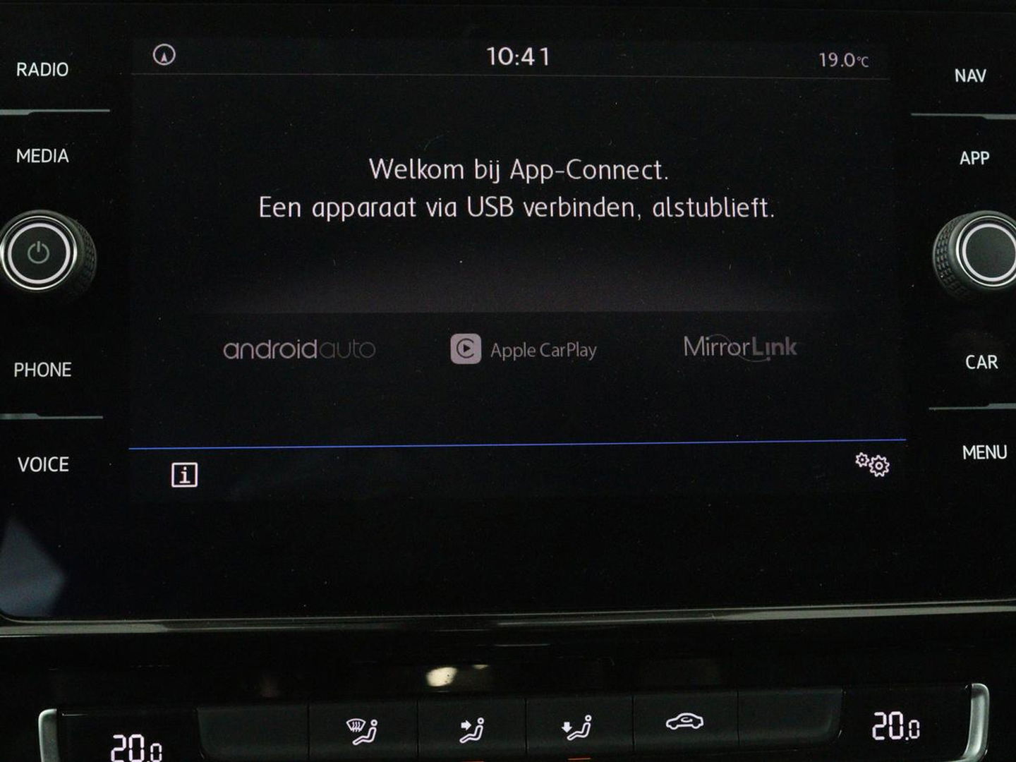 Volkswagen Golf 1.0 TSI Highline | Full LED | Virtual Cockpit | Carplay | Adaptive cruise | Navigatie | Climate control | Parkeerhulp | Sportstoelen