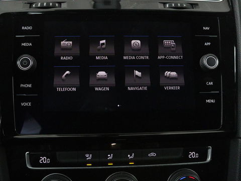 Volkswagen Golf 1.0 TSI Highline | Full LED | Virtual Cockpit | Carplay | Adaptive cruise | Navigatie | Climate control | Parkeerhulp | Sportstoelen
