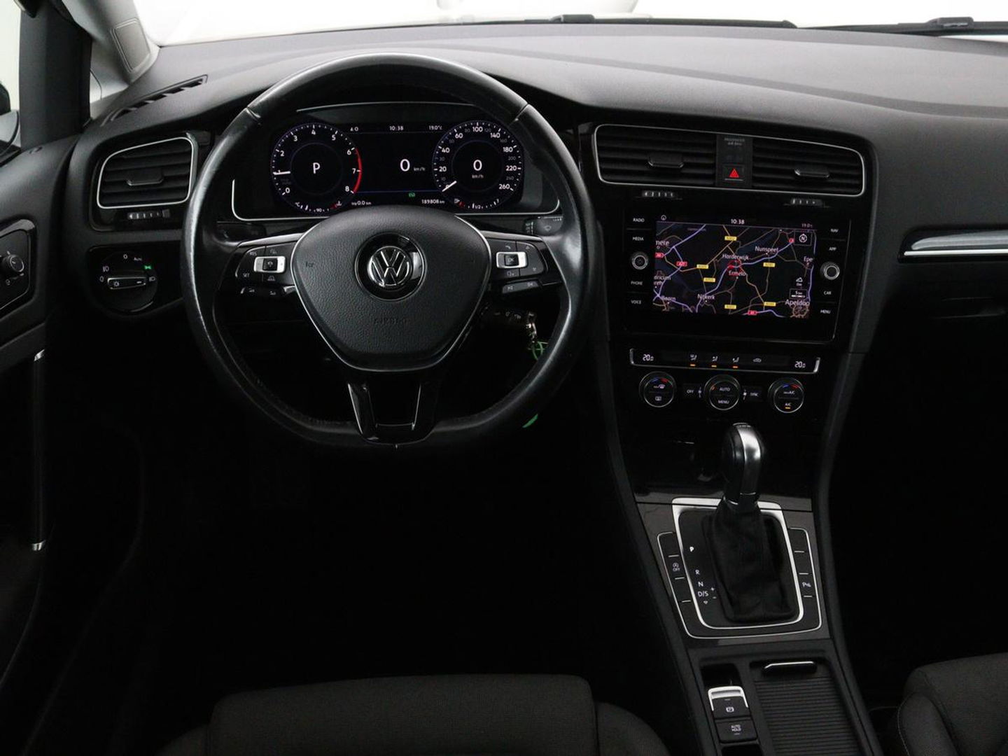 Volkswagen Golf 1.0 TSI Highline | Full LED | Virtual Cockpit | Carplay | Adaptive cruise | Navigatie | Climate control | Parkeerhulp | Sportstoelen