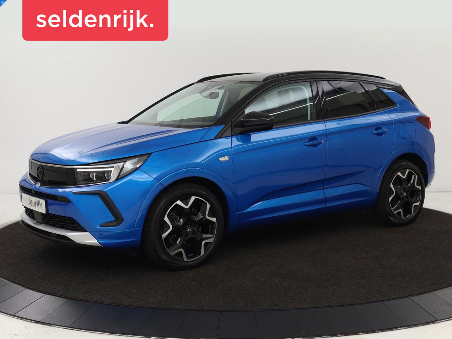 Opel Grandland 1.6 Turbo Hybrid Ultimate | Stoelventilatie | Nachtzicht | Leder | Adaptive cruise | 360 camera | Carplay | Matrix LED | Park Assist | Stoelverwarming | Keyless | Navigatie | PHEV