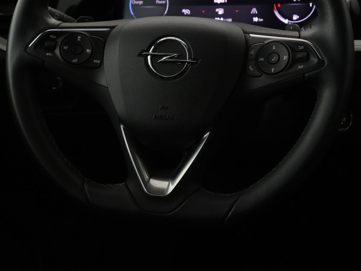 Opel Grandland 1.6 Turbo Hybrid Ultimate | Stoelventilatie | Nachtzicht | Leder | Adaptive cruise | 360 camera | Carplay | Matrix LED | Park Assist | Stoelverwarming | Keyless | Navigatie | PHEV