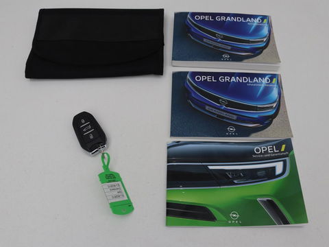 Opel Grandland 1.6 Turbo Hybrid Ultimate | Stoelventilatie | Nachtzicht | Leder | Adaptive cruise | 360 camera | Carplay | Matrix LED | Park Assist | Stoelverwarming | Keyless | Navigatie | PHEV