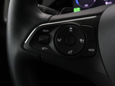 Opel Grandland 1.6 Turbo Hybrid Ultimate | Stoelventilatie | Nachtzicht | Leder | Adaptive cruise | 360 camera | Carplay | Matrix LED | Park Assist | Stoelverwarming | Keyless | Navigatie | PHEV