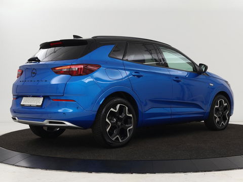 Opel Grandland 1.6 Turbo Hybrid Ultimate | Stoelventilatie | Nachtzicht | Leder | Adaptive cruise | 360 camera | Carplay | Matrix LED | Park Assist | Stoelverwarming | Keyless | Navigatie | PHEV