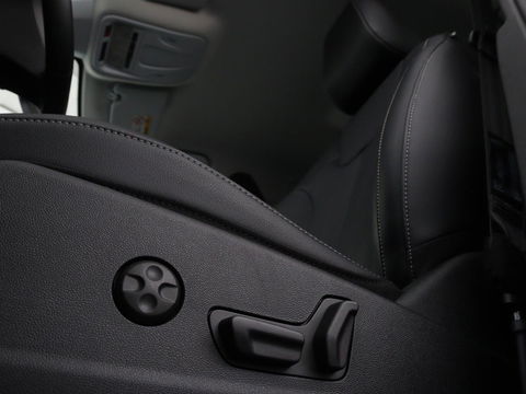 Opel Grandland 1.6 Turbo Hybrid Ultimate | Stoelventilatie | Nachtzicht | Leder | Adaptive cruise | 360 camera | Carplay | Matrix LED | Park Assist | Stoelverwarming | Keyless | Navigatie | PHEV