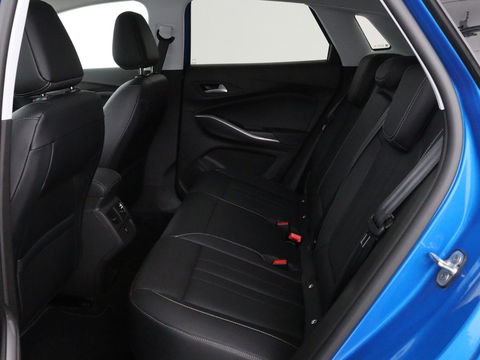 Opel Grandland 1.6 Turbo Hybrid Ultimate | Stoelventilatie | Nachtzicht | Leder | Adaptive cruise | 360 camera | Carplay | Matrix LED | Park Assist | Stoelverwarming | Keyless | Navigatie | PHEV