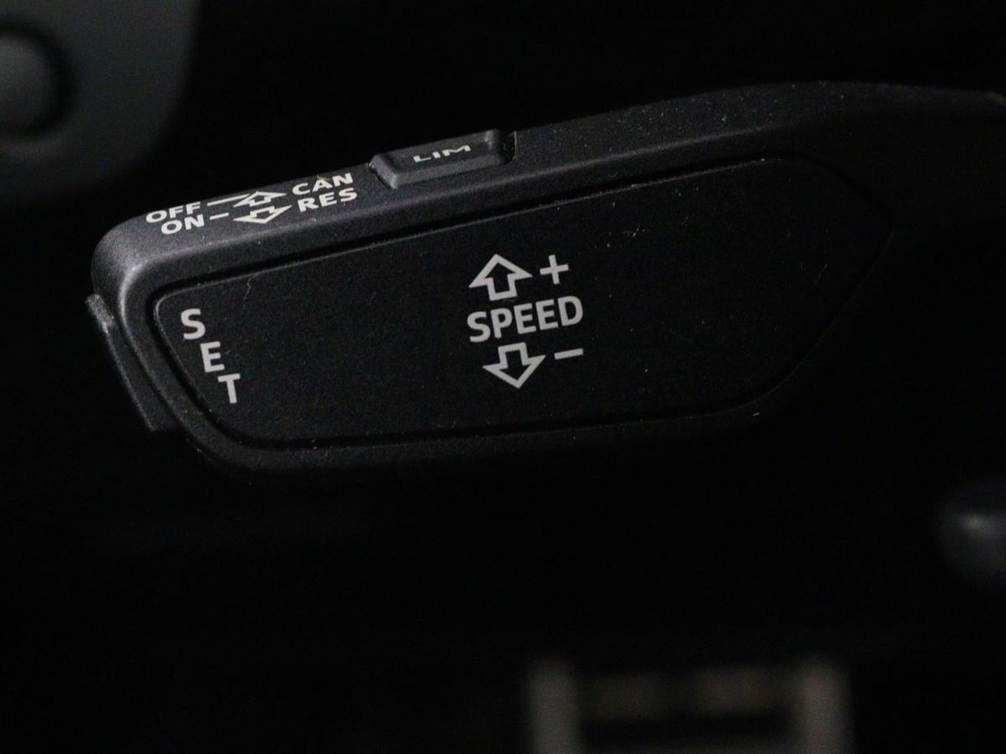 Audi A4 45 TFSI quattro Sport S line Black Edition | Leder | Trekhaak | 360 camera | Virtual Cockpit | Matrix LED | Navigatie | Sportstoelen | Park Assist | Climate control