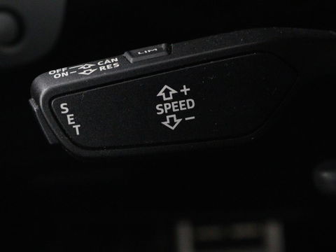 Audi A4 45 TFSI quattro Sport S line Black Edition | Leder | Trekhaak | 360 camera | Virtual Cockpit | Matrix LED | Navigatie | Sportstoelen | Park Assist | Climate control