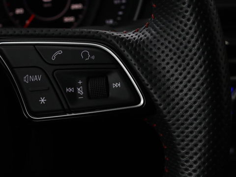 Audi A4 45 TFSI quattro Sport S line Black Edition | Leder | Trekhaak | 360 camera | Virtual Cockpit | Matrix LED | Navigatie | Sportstoelen | Park Assist | Climate control