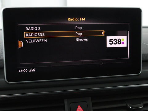 Audi A4 45 TFSI quattro Sport S line Black Edition | Leder | Trekhaak | 360 camera | Virtual Cockpit | Matrix LED | Navigatie | Sportstoelen | Park Assist | Climate control