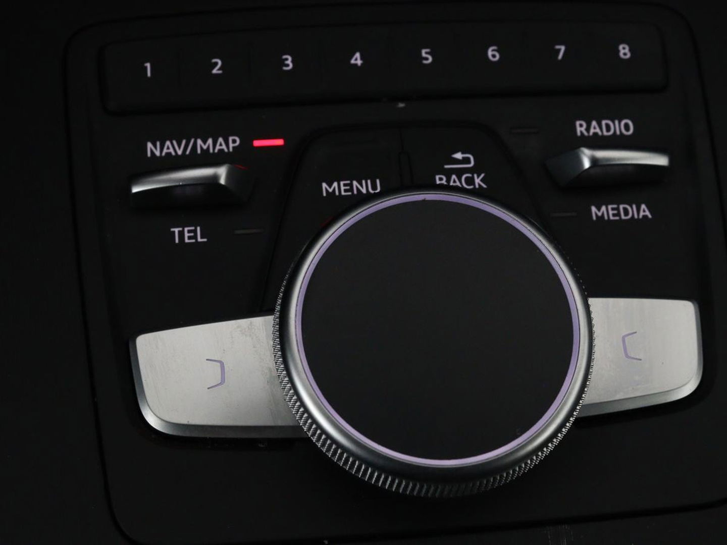 Audi A4 45 TFSI quattro Sport S line Black Edition | Leder | Trekhaak | 360 camera | Virtual Cockpit | Matrix LED | Navigatie | Sportstoelen | Park Assist | Climate control