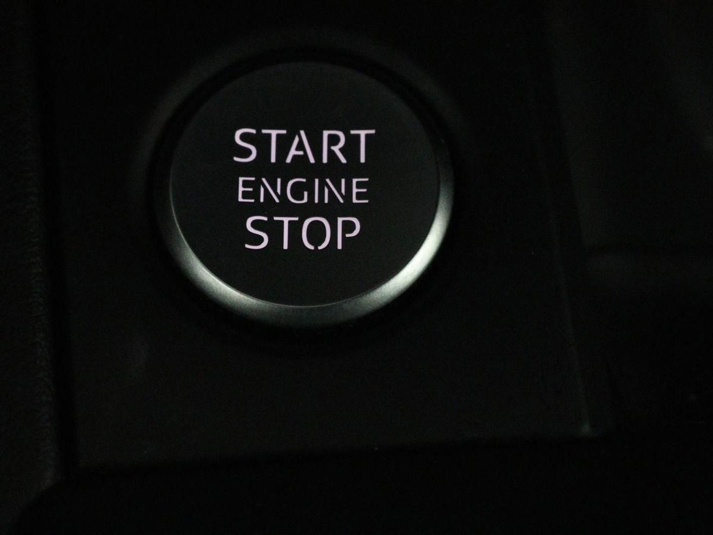 Audi A4 45 TFSI quattro Sport S line Black Edition | Leder | Trekhaak | 360 camera | Virtual Cockpit | Matrix LED | Navigatie | Sportstoelen | Park Assist | Climate control