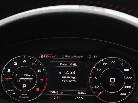 Audi A4 45 TFSI quattro Sport S line Black Edition | Leder | Trekhaak | 360 camera | Virtual Cockpit | Matrix LED | Navigatie | Sportstoelen | Park Assist | Climate control