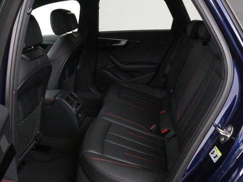 Audi A4 45 TFSI quattro Sport S line Black Edition | Leder | Trekhaak | 360 camera | Virtual Cockpit | Matrix LED | Navigatie | Sportstoelen | Park Assist | Climate control