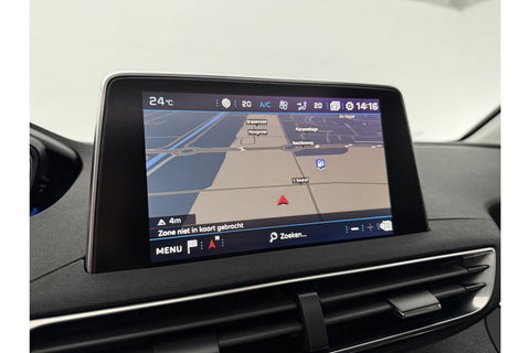 Peugeot 5008 1.2 PureTech 7p 360 Camera Pano Sfeerverl. LED Virtual Carplay Cruise Clima Navi Leder PDC 19"LMV