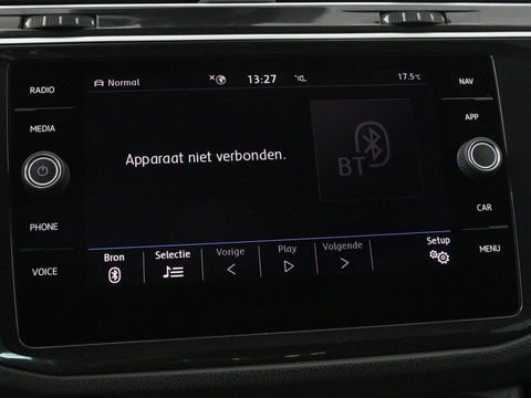 Volkswagen Tiguan 1.5 TSI R-Line | DSG | 360 camera | Active Info | Keyless | Adaptive cruise | Trekhaak | Full LED | Park Assist | Carplay | Navigatie