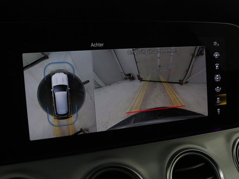 Mercedes-Benz E-Klasse 300e Business Solution AMG | Leder | Trekhaak | Stoelverwarming | 360 camera | Carplay | Sfeerverlichting | Matrix LED | Keyless | Navigatie