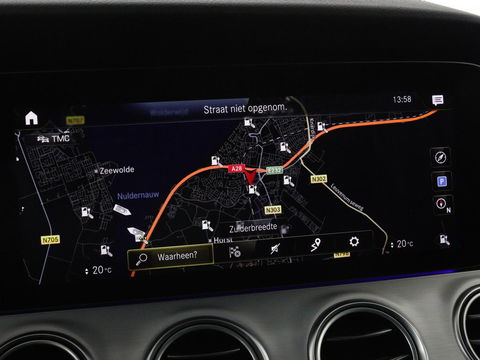 Mercedes-Benz E-Klasse 300e Business Solution AMG | Leder | Trekhaak | Stoelverwarming | 360 camera | Carplay | Sfeerverlichting | Matrix LED | Keyless | Navigatie