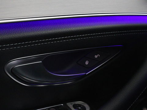 Mercedes-Benz E-Klasse 300e Business Solution AMG | Leder | Trekhaak | Stoelverwarming | 360 camera | Carplay | Sfeerverlichting | Matrix LED | Keyless | Navigatie