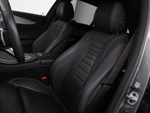 Mercedes-Benz E-Klasse 300e Business Solution AMG | Leder | Trekhaak | Stoelverwarming | 360 camera | Carplay | Sfeerverlichting | Matrix LED | Keyless | Navigatie