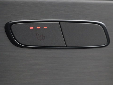 Mercedes-Benz E-Klasse 300e Business Solution AMG | Leder | Trekhaak | Stoelverwarming | 360 camera | Carplay | Sfeerverlichting | Matrix LED | Keyless | Navigatie