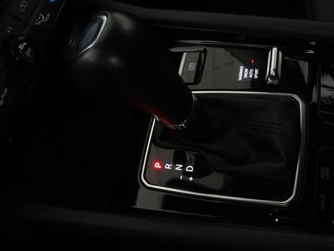 Jeep Compass 4xe 240 Plug-in Hybride Electric S | Leder | Stoel & stuurverwarming | Camera | Adaptive cruise | Carplay | Navigatie
