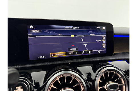 Mercedes-Benz A-Klasse 200 AMG 164PK Pano Camera Sfeerverl. LED Virtual Navi Clima Cruise PDC 18"LMV